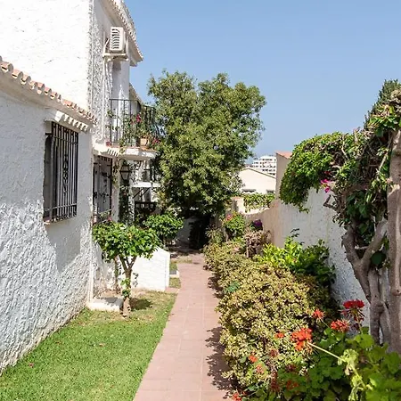 Pauline Вилла *